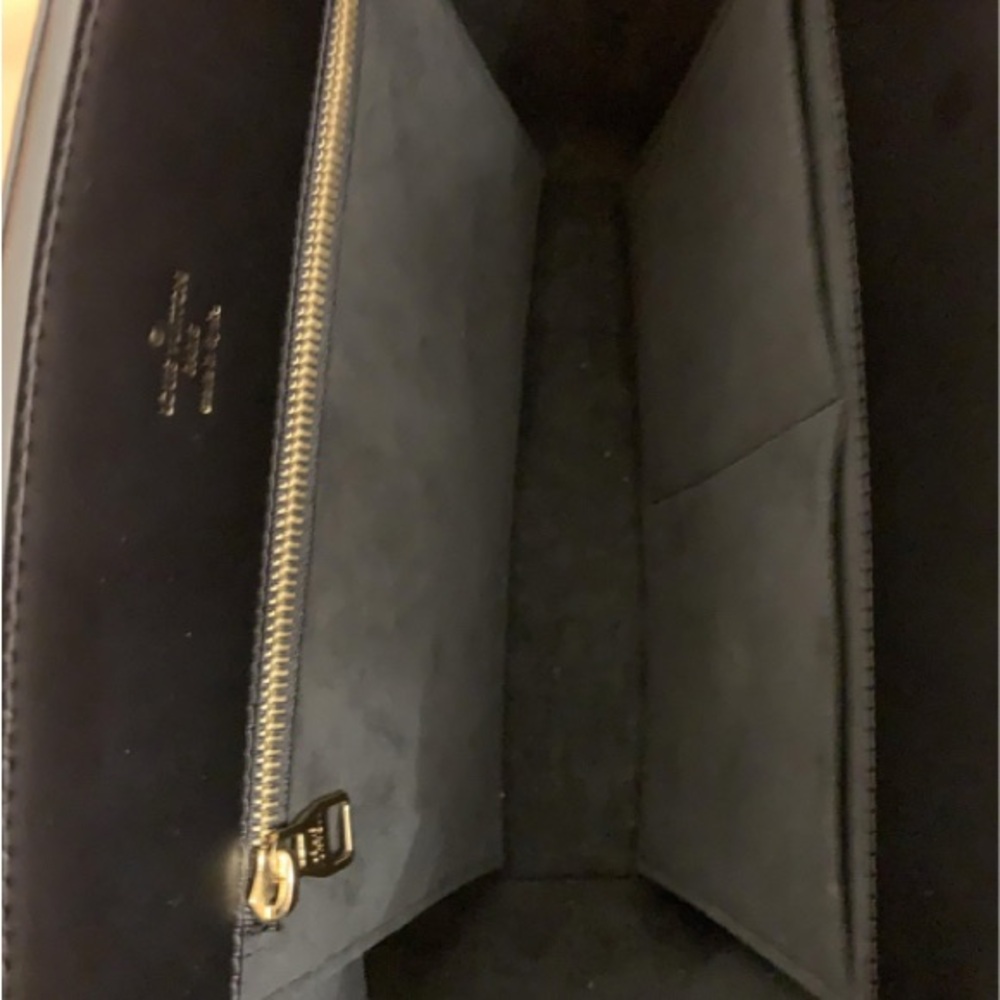 Louis Vuitton Phenix PM Monogram w/ Black Trim. Box and dust bag - Picture 4 of 7